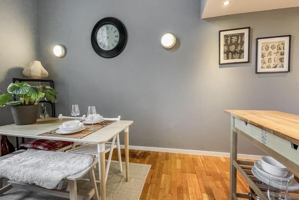 Lofty Apartment In Plymouth Buitenkant foto